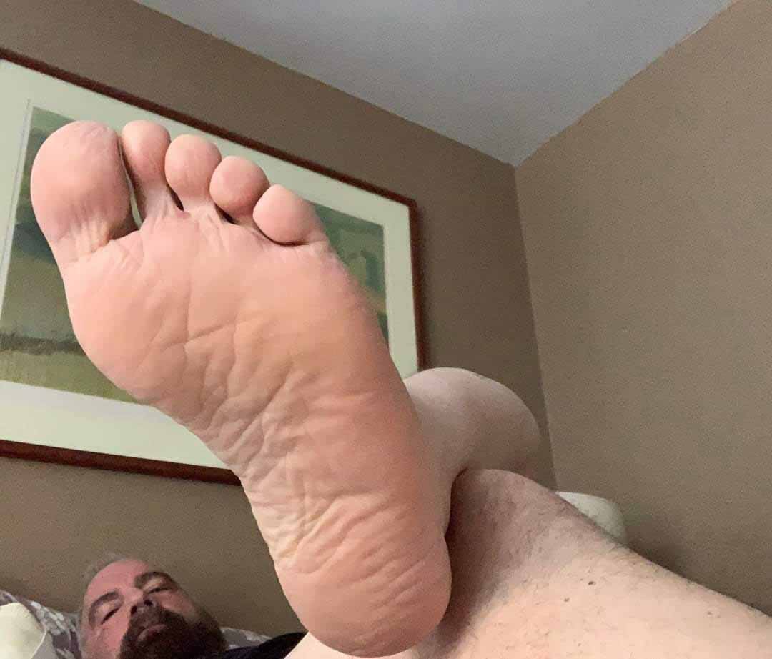 Drool over huge married man toes