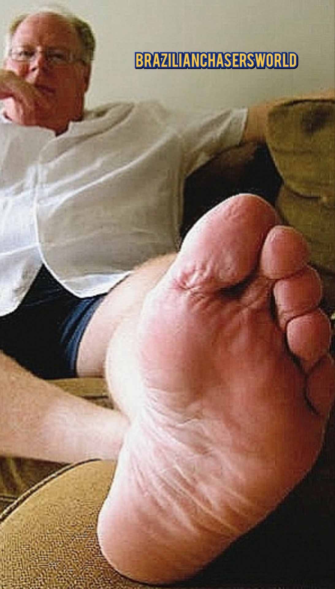 Drool over burly worker foot