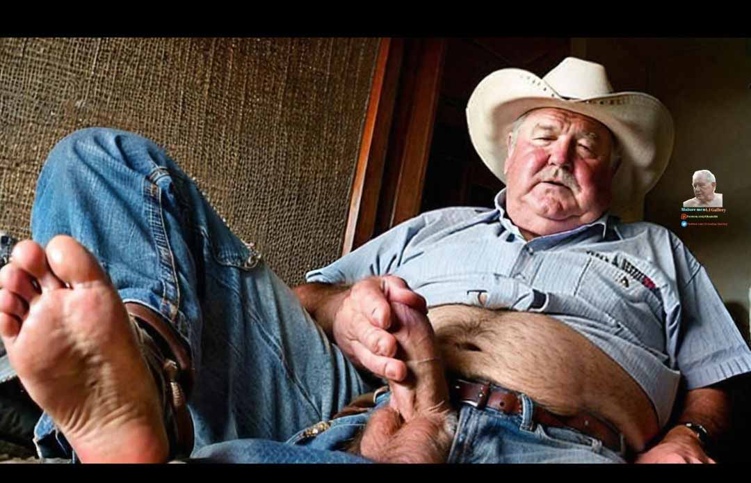 Drool over thick grampa soles