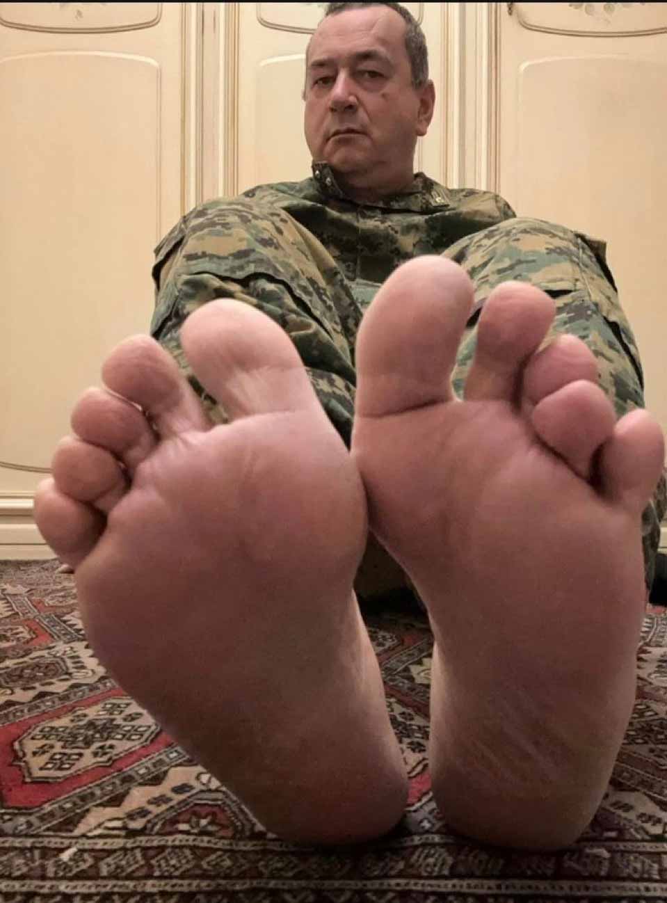 Goon on Size 14 alpha male foot soles