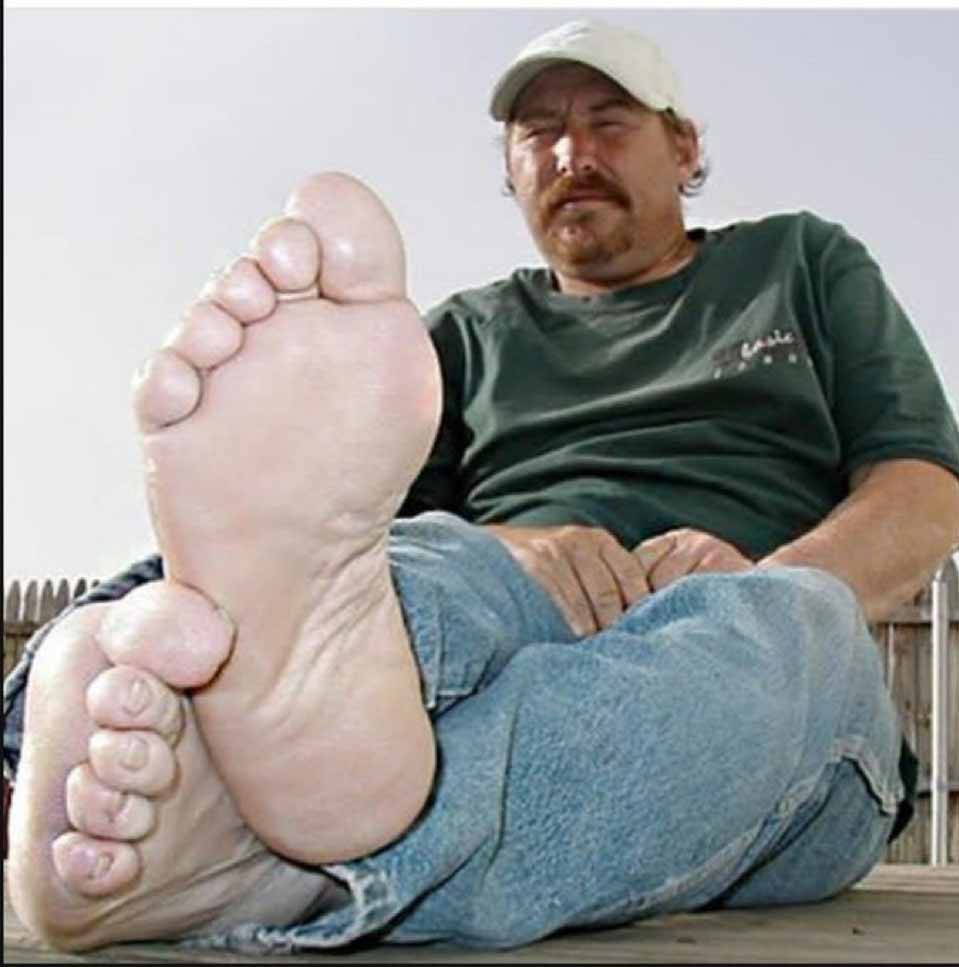 Goon on big brute paws