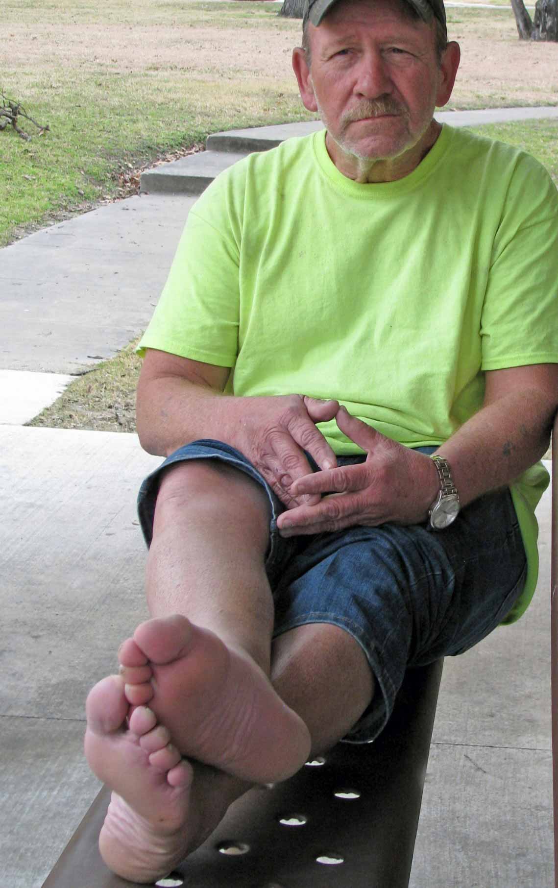 Incredible plump hobo foot soles