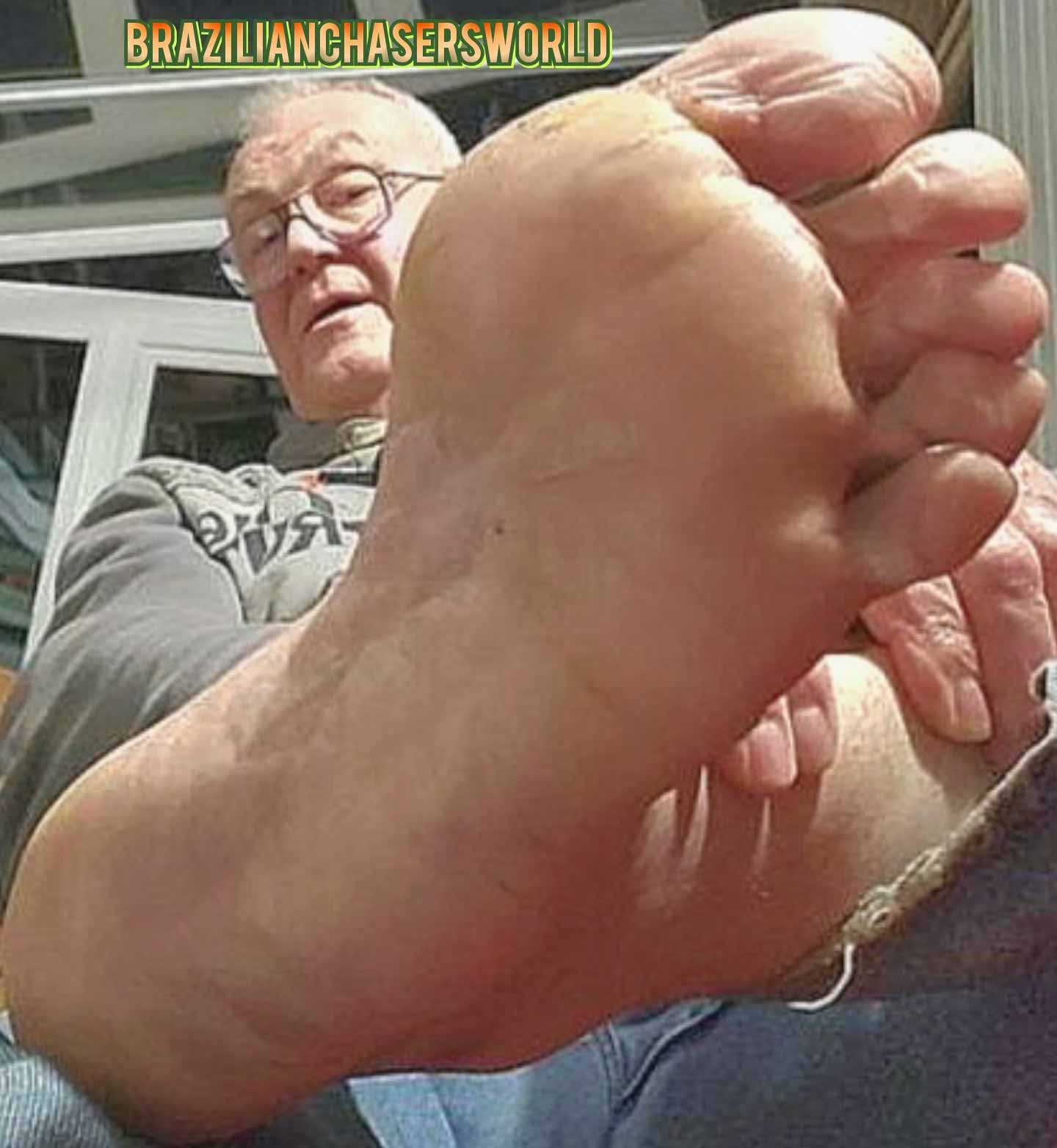 Enjoy this beefy older male feet soles