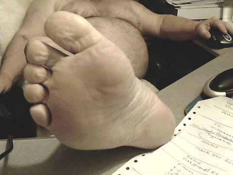 Incredible large daddy bear feet soles