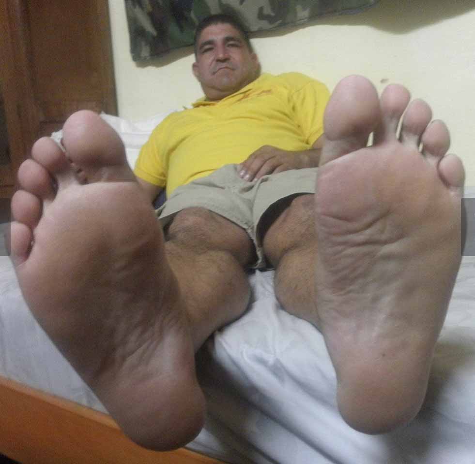 Drool over burly married toes