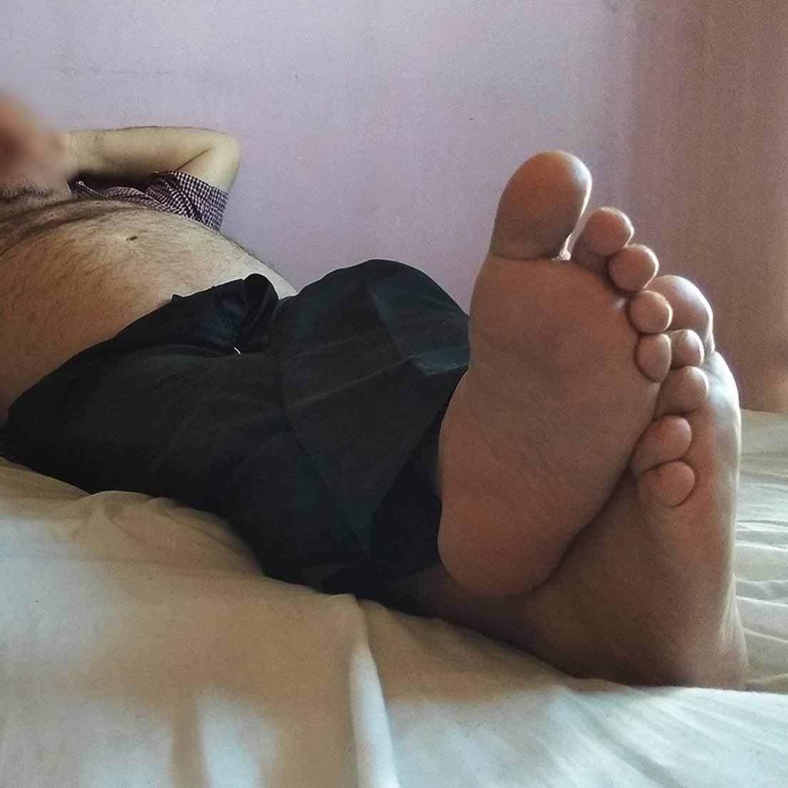 Enjoy this Size 13 straight man feet