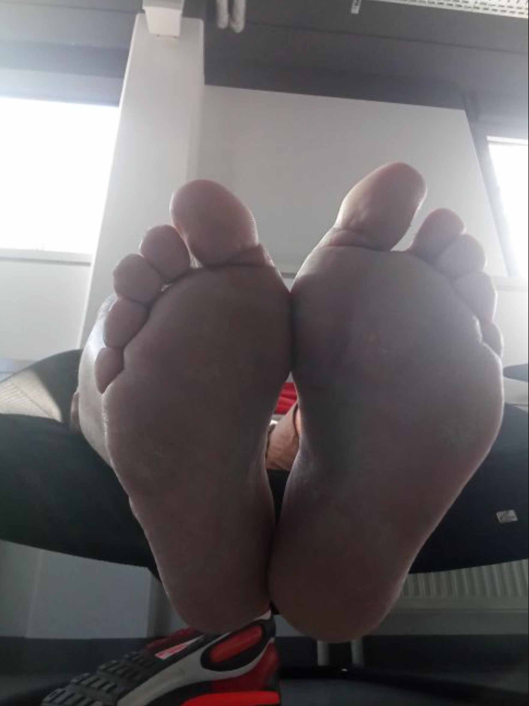 Enjoy this Size 11 married man toes