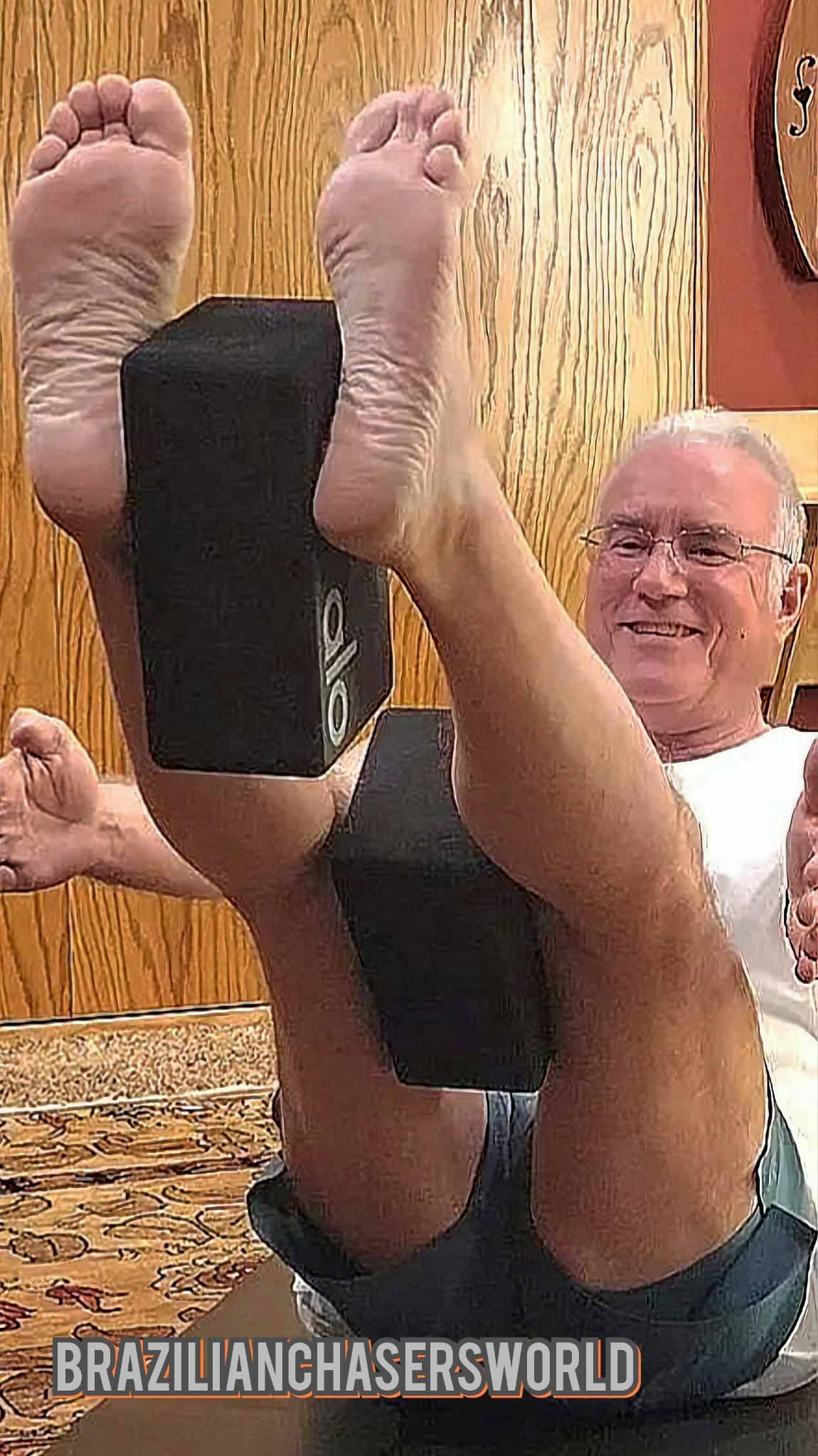 Look these huge trucker foot